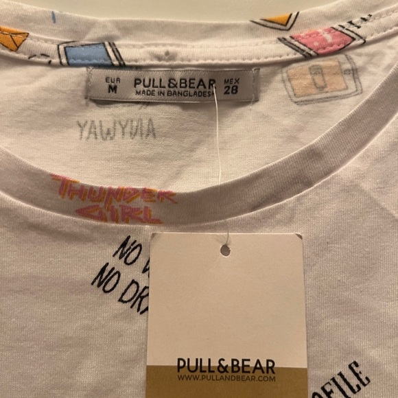 *Pull&Bear Women’s Graphic T-Shirt Cell Phone Size Medium New with Tags - Picture 5 of 5